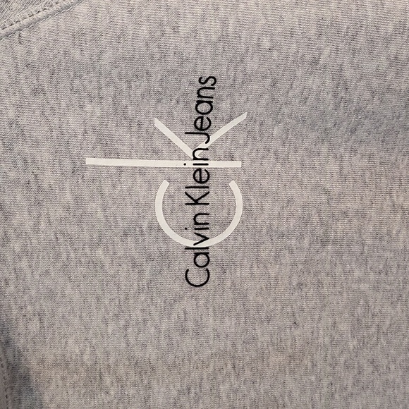 Calvin Klein Sweater - Picture 8 of 17